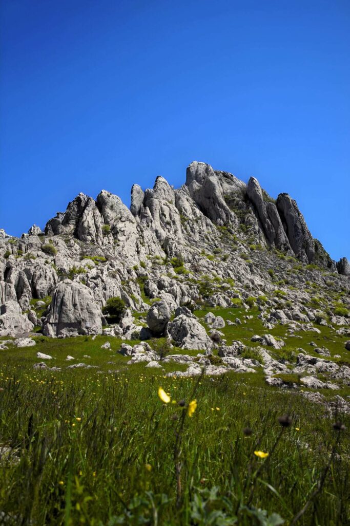 Hike naar Tulove Grede in het Velebit-gebergte van Kroatië 4 Tulove Grede bergen in Kroatië