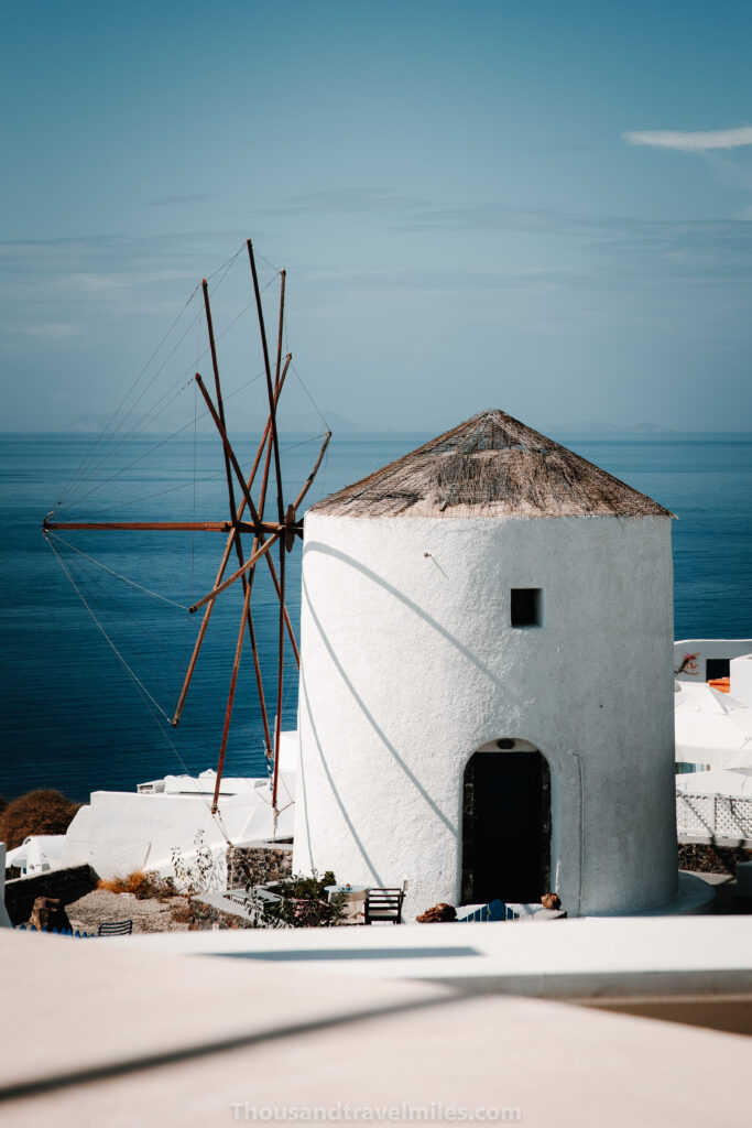 Vakantie Griekenland: tips voor het plannen van jouw reis 3 Windmoles Oia Santorini
