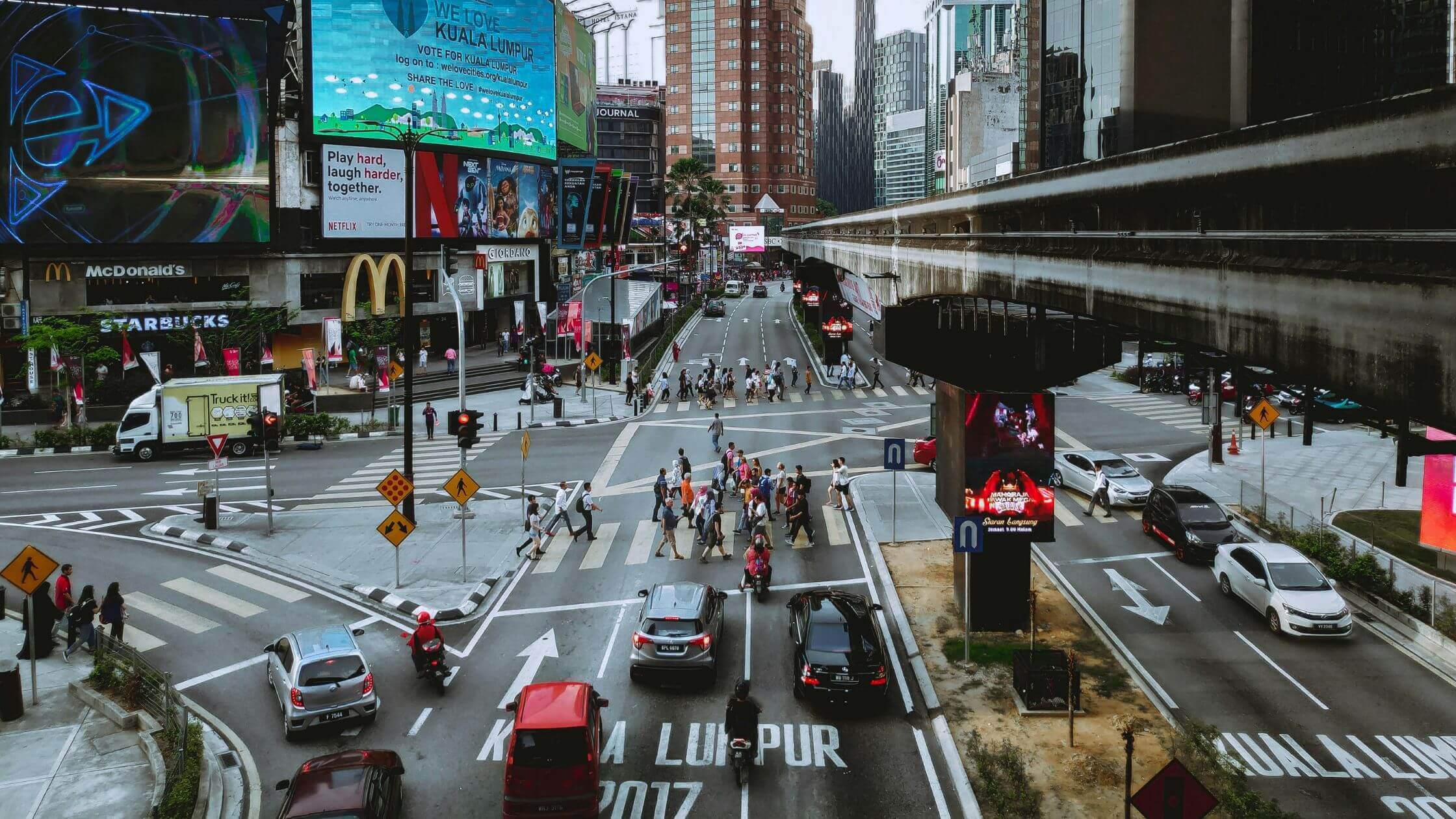 Kruispunt in Kuala Lumpur - Reizen van Malakka naar Kuala Lumpur