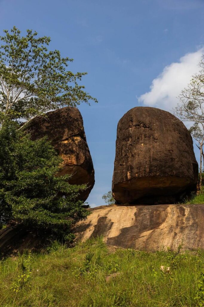 Vessagiriya grottenklooster in Anuradhapura