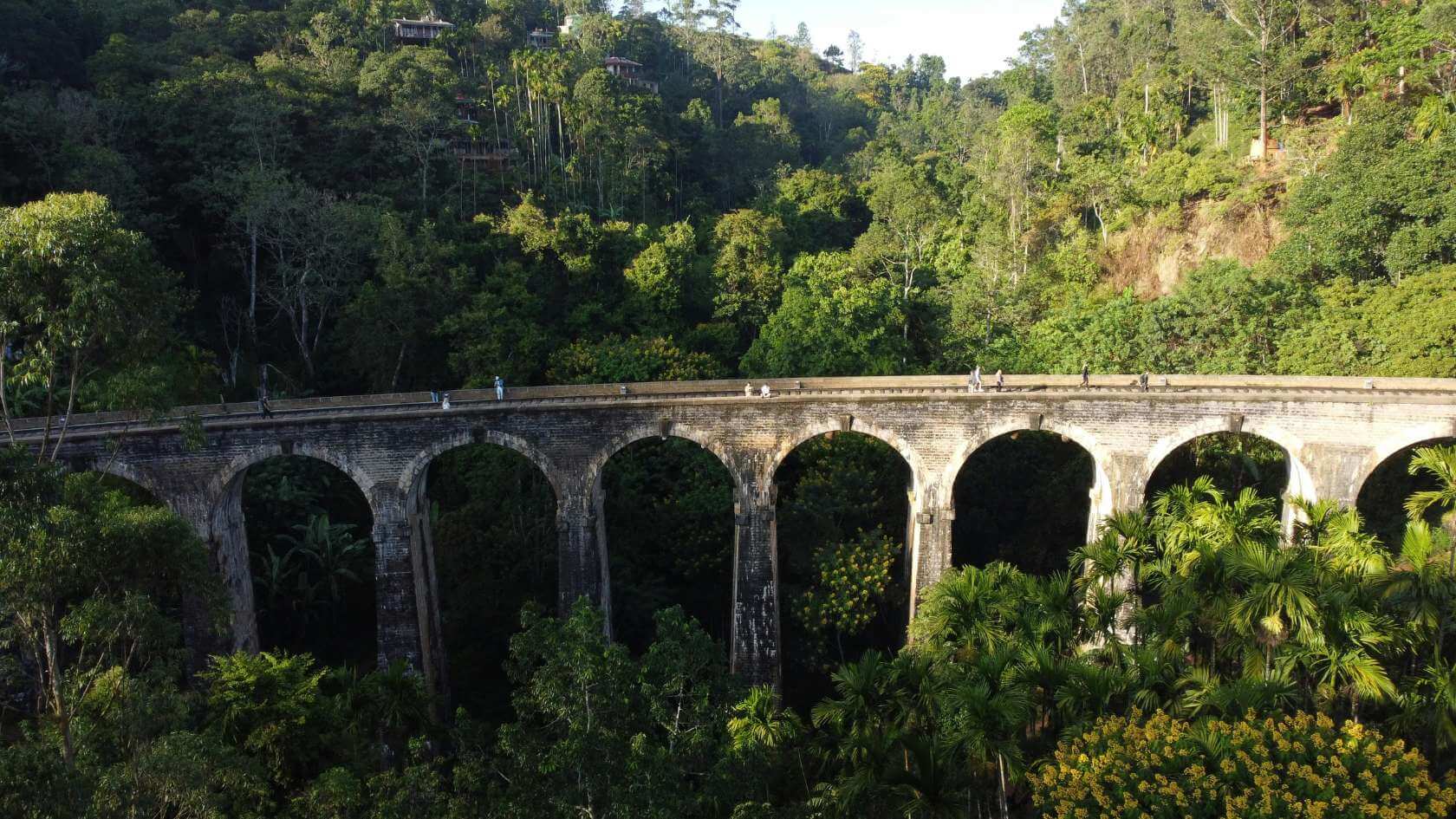 De Nine arch bridge in Ella, Sri Lanka