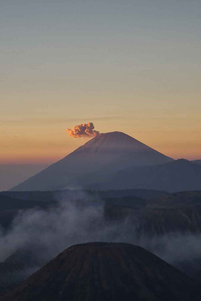 Rondreis Java: de mooiste reisroute voor 1, 2 of 3 weken 24 Mount Bromo in Java, Indonesië